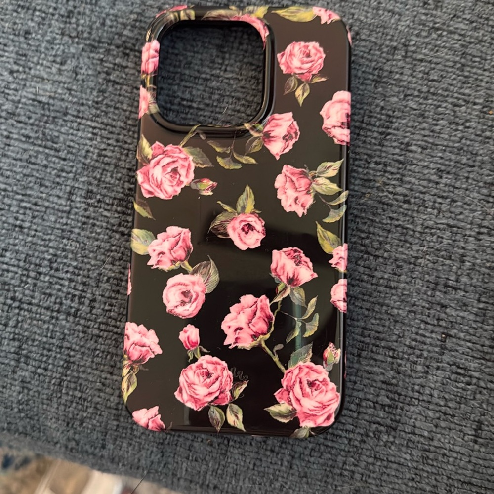 Velvet cavier iPhone 14 Pro mage safe case